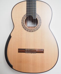 Allan Bull guitare classique luthier lattice