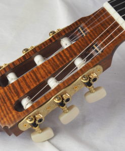 Graham Caldersmith luthier guitare classique 19CAL105-01