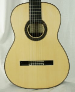 guitare classique du luthier Daniele Marrabelle 2024 face