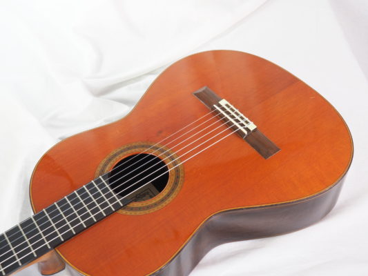 Daniel Friederich luthier guitare classique 19FRI653-01