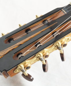 Charalampos Koumridis luthier www.guitare-classique-concert.fr No 138 19KOU138-10