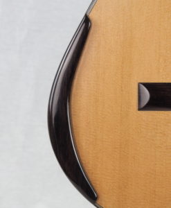 Charalampos Koumridis luthier Guitare classique www.guitare-classique-concert.fr 19KOU120-05