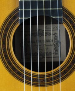 Daniel Friederich luthier guitare classique n° 266 rosace 18FRI266-10