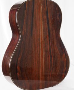 Luthier Yuichi Imai guitare classique de concert