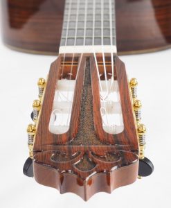 Luthier Yuichi Imai guitare classique de concert