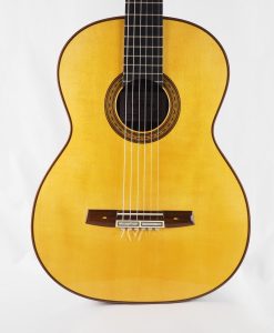 Masaki Sakurai luthier guitare classique Maestro