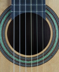 Stanislaw Partyka guitare classique de luthier table lattice