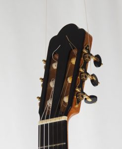 Stanislaw Partyka guitare classique de luthier table lattice