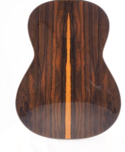 Kim Lissarrague luthier guitare classique No 19LIS328-05