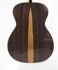 Kevin Muiderman luthier guitare acoustique No 19MUI223-04
