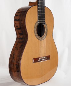 Luthier John Price guitare classique