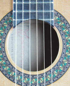 Vasilis Vaseleiadis luthier guitare classique