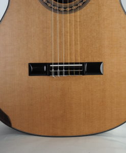 Kim Lissarraque luthier guitare classique