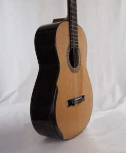 Kim Lissarraque luthier guitare classique