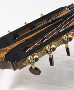 Luthier Charalampos Koumridis guitare classique N°139 19KOU139-01