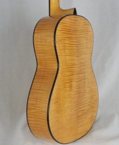 Kim Lissarrague guitare classique luthier No 19LIS311-10